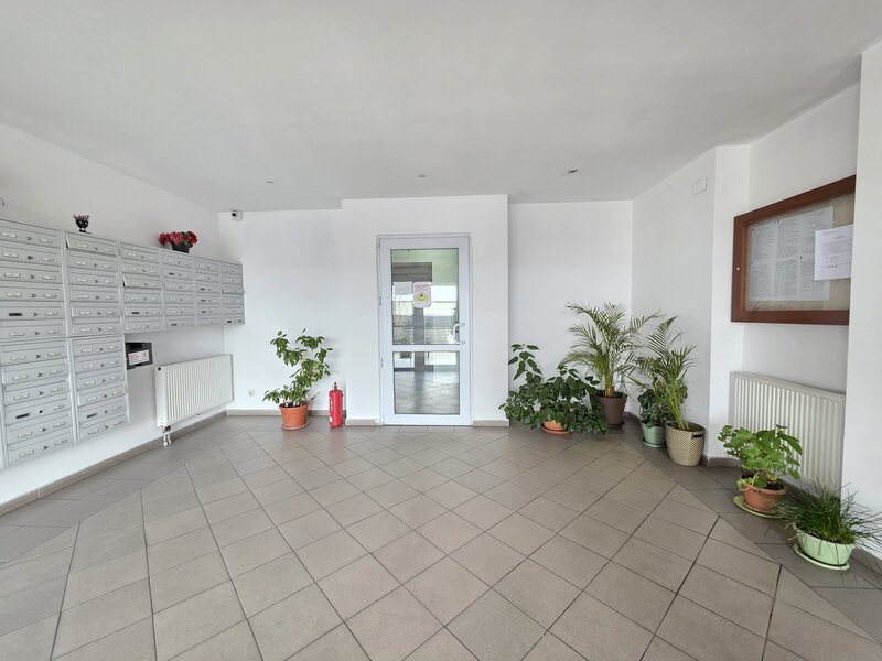 Titan, Complex Rasarit de Soare, loc de parcare inclus